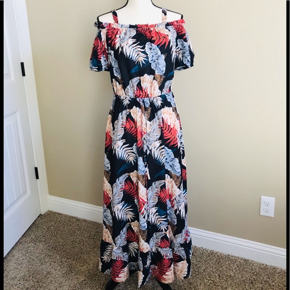 DRESS - Picture 2 of 3